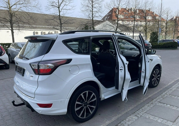 Ford Kuga cena 65900 przebieg: 213000, rok produkcji 2019 z Pilzno małe 631